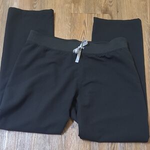 Figs Black Lounge Pants with Drawstring for women zise L used good condition.